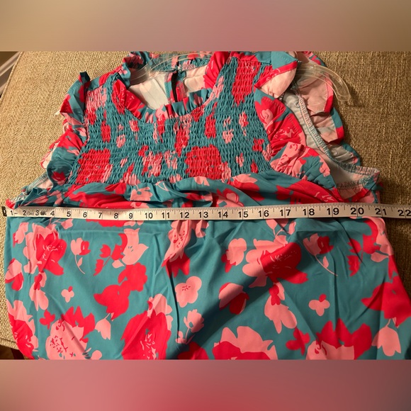 SHEIN Vacay multi print sleeveless women’s size large top - Picture 4 of 5